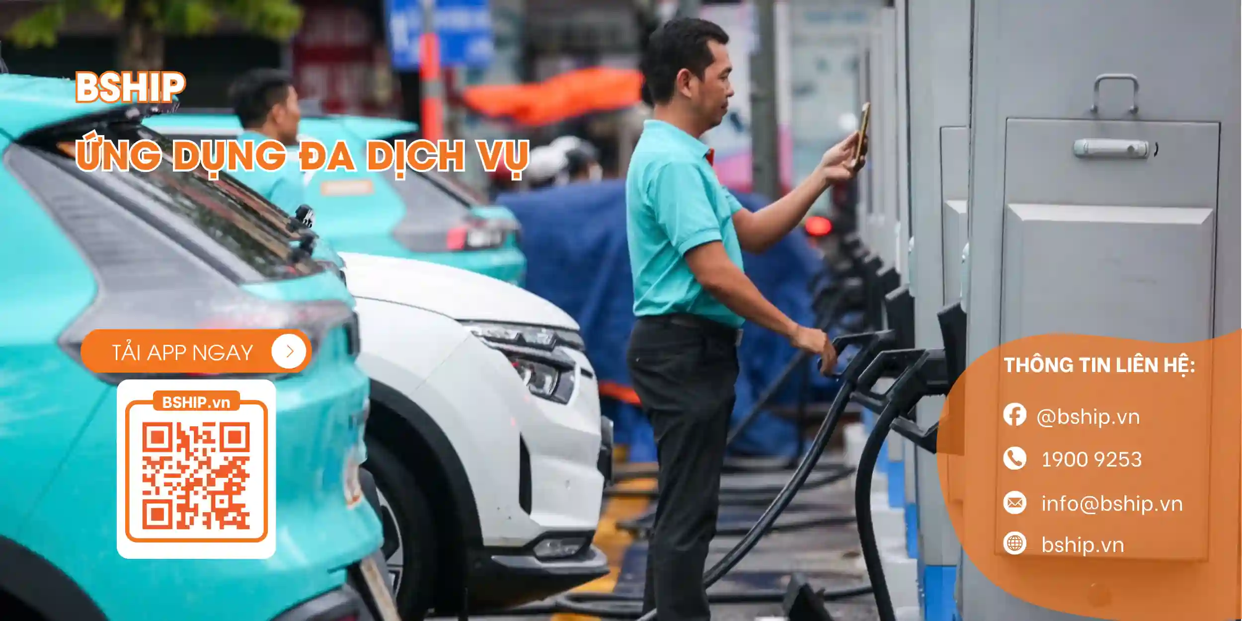 Hình ảnh tài xế đang quét mã sạc xe