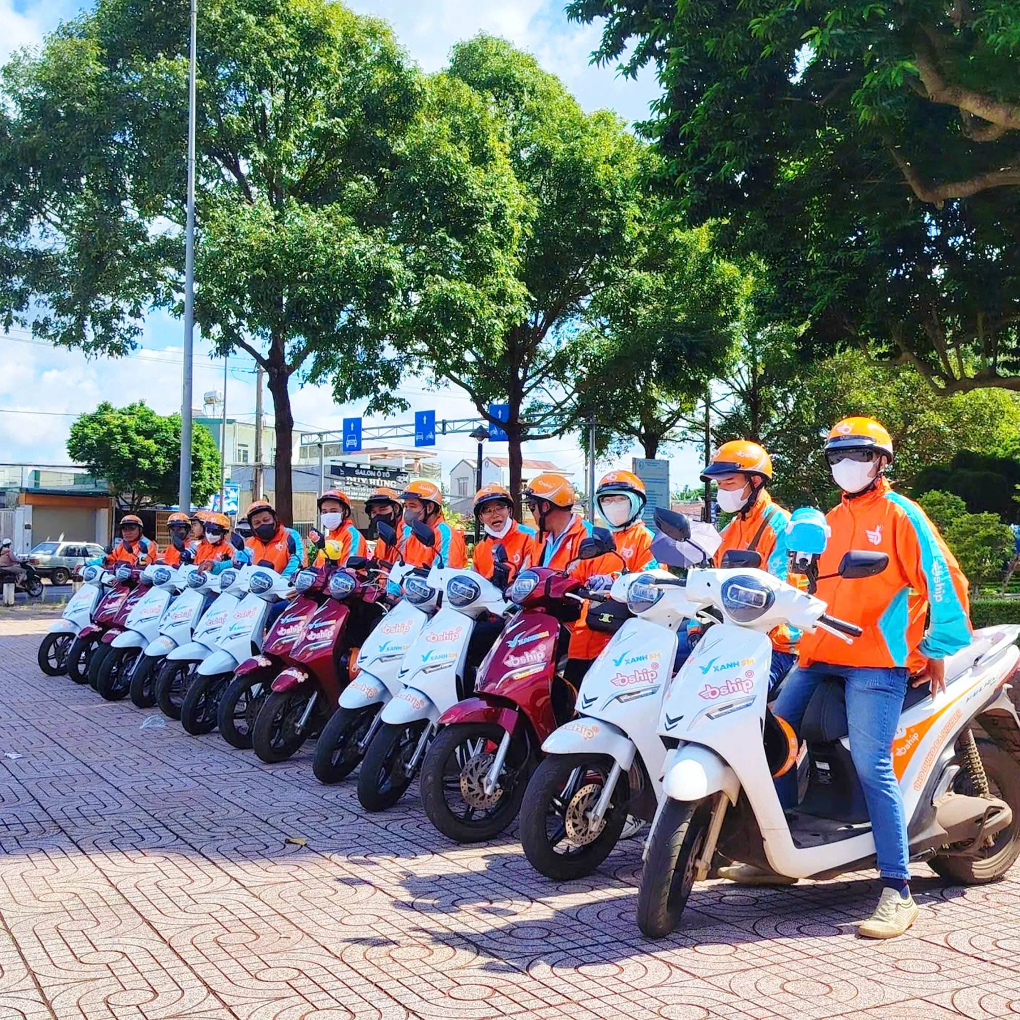 Cộng đồng tài xế năng động và tích cực cùng dàn xe máy điện Vinfast Feliz S