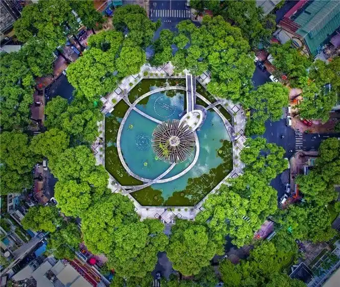 Hồ Con Rùa - Điểm hẹn hò lý tưởng