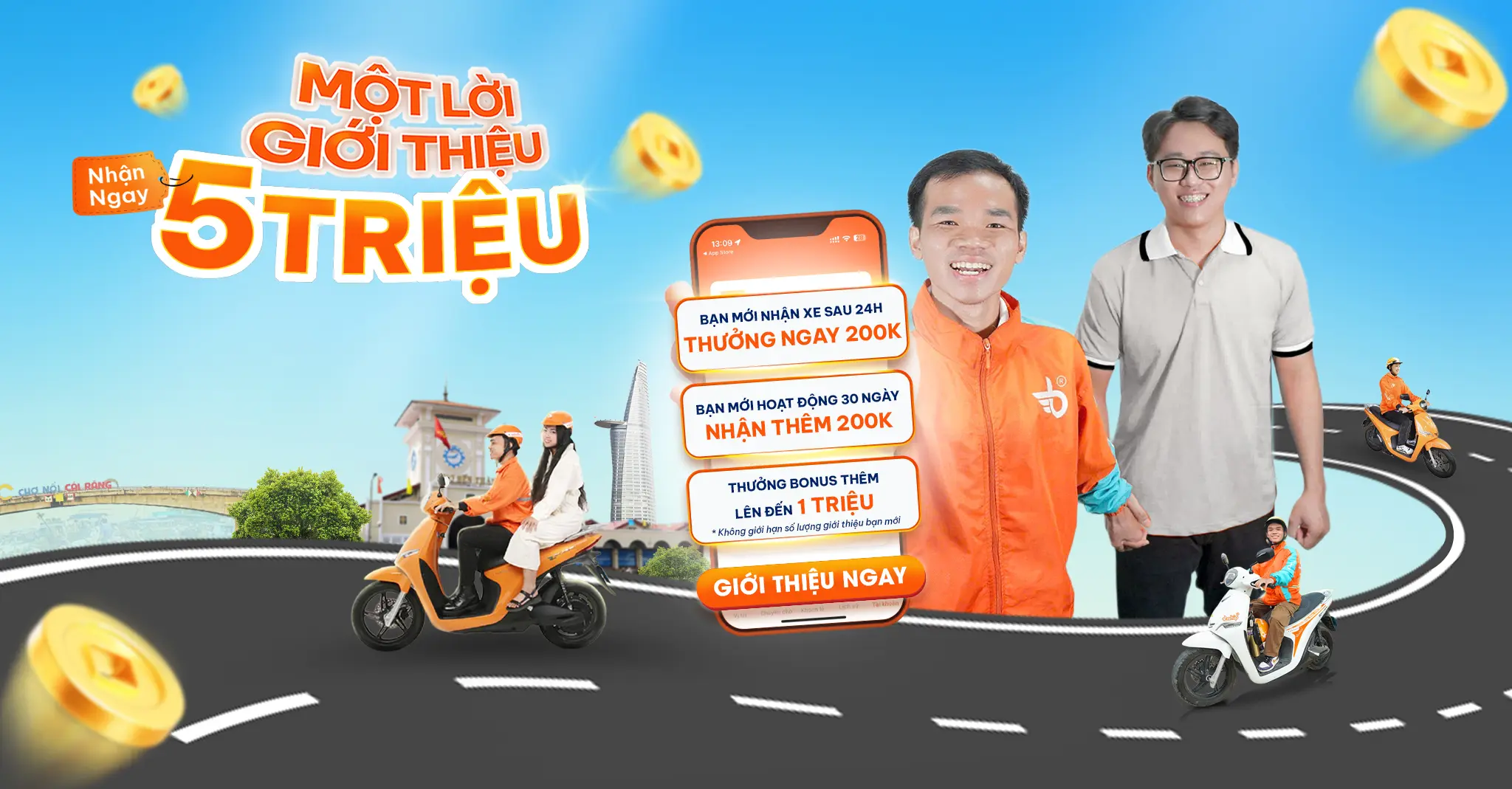 Bác tài tham gia chương trình tài xế giới thiệu tài xế nhận lên đến 5 triệu đồng