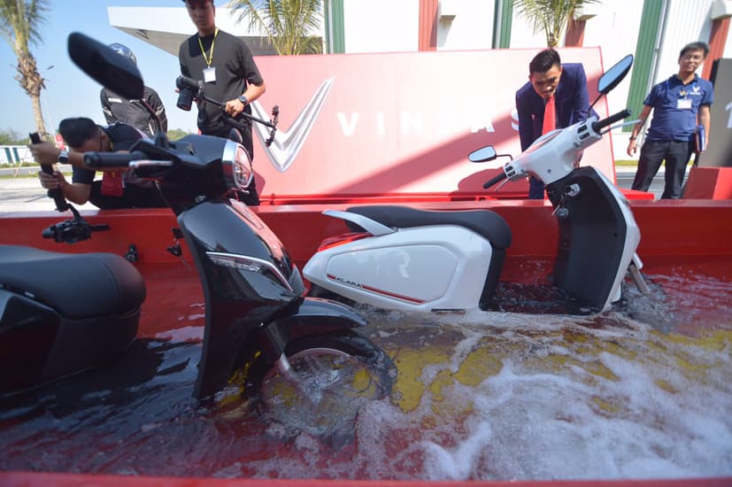 iêu chuẩn chống nước IP (Ingress Protection) cao cấp, thường là IP67 hoặc IP68