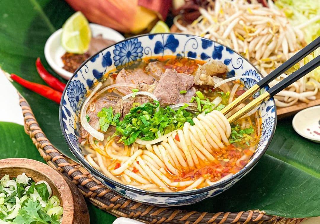 Bún Bò Huế Phố Nắng