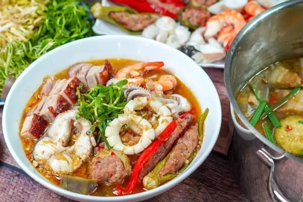 Bún Mắm & Lẩu Mắm Chị Mười Ba – Đặc Trưng Miền Tây Sông Nước