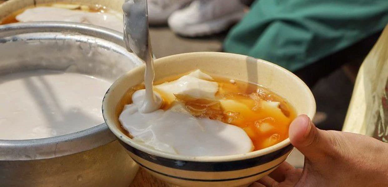 Nguyên – Tàu Hủ và Chè Truyền Thống Thanh Mát