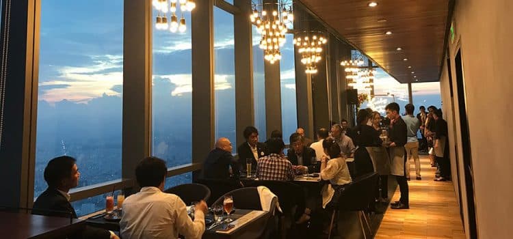 Nhà Hàng & Bar Cao Cấp: Tầm Nhìn Triệu Đô