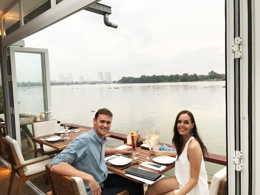 The Deck Saigon: Bữa Tối Lãng Mạn Bên Bờ Sông
