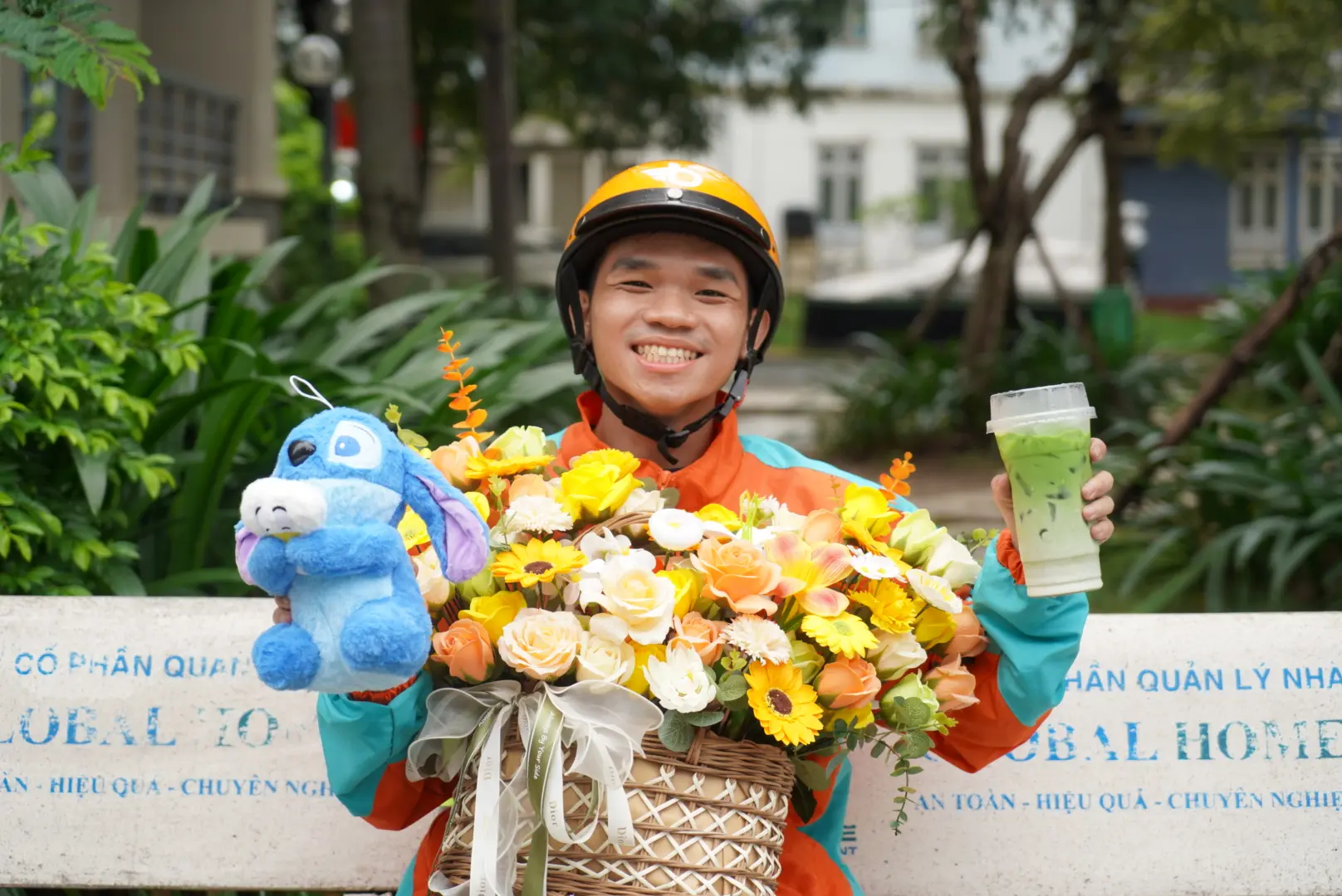 Gửi quà 8 tháng 3 cùng Bship