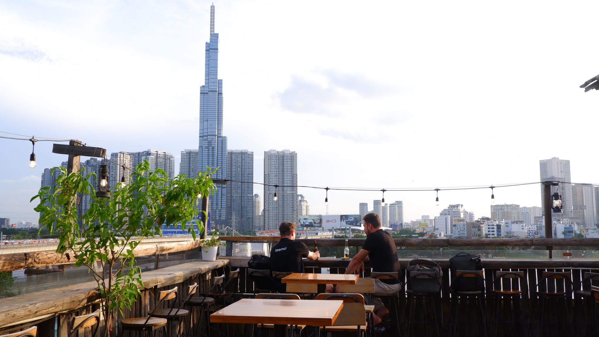 Chênh Vênh Rooftop