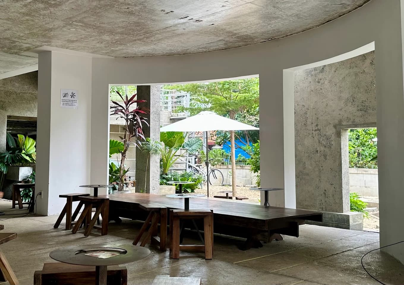 Vừa vừa Cafe